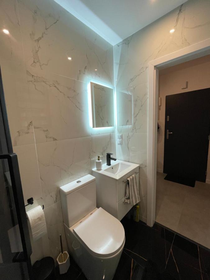Katowice Apartament Spodek Modrzewiowa 24 Apartment Ngoại thất bức ảnh